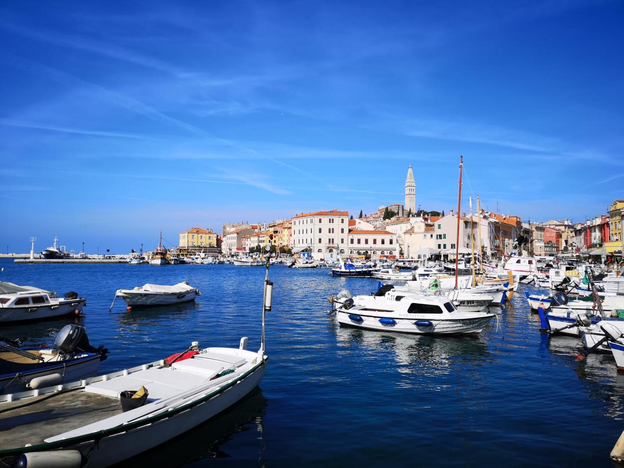 Apartment Michaela 4-Sterne & Parking Rovinj Exteriör bild