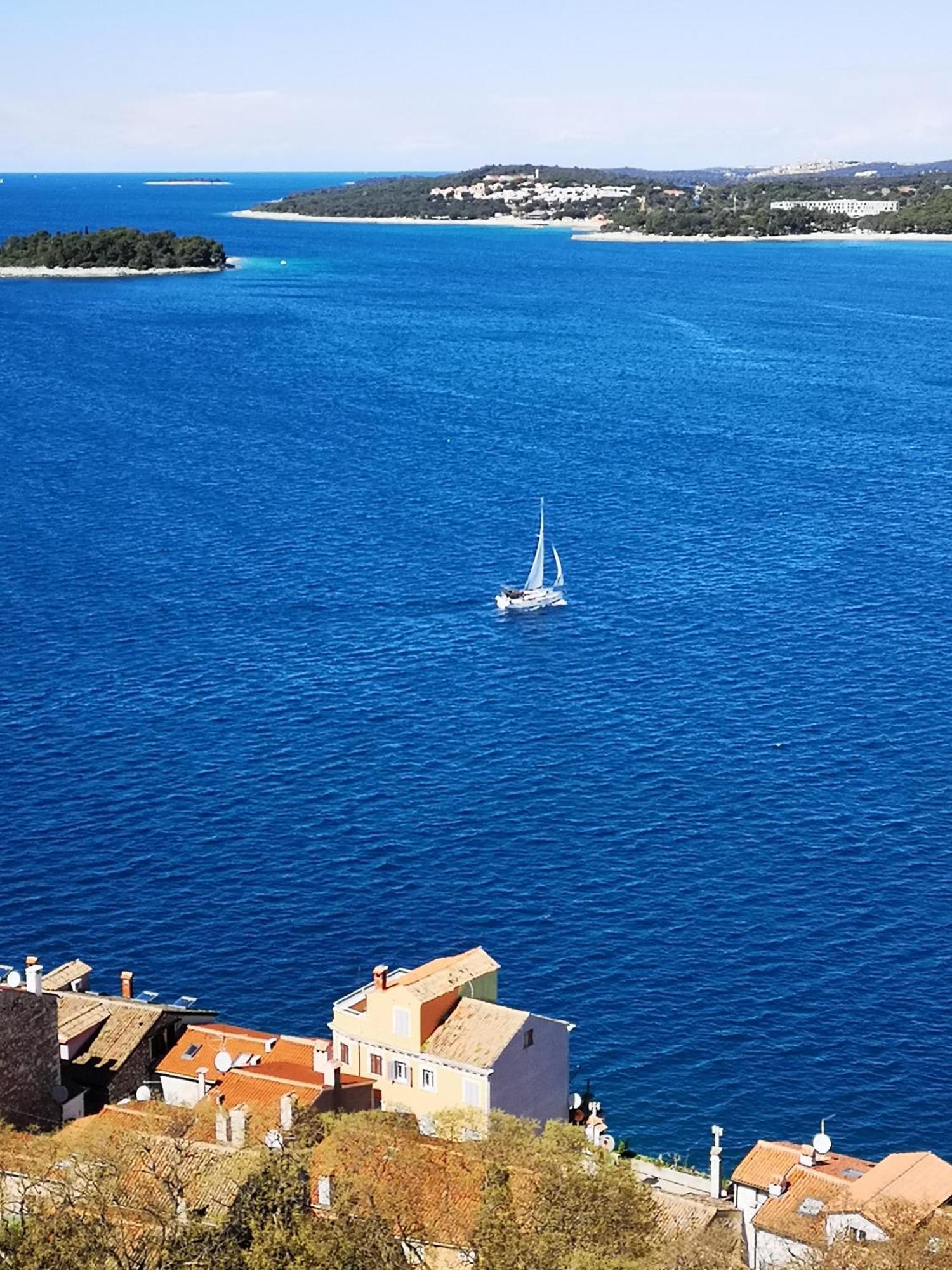 Apartment Michaela 4-Sterne & Parking Rovinj Exteriör bild